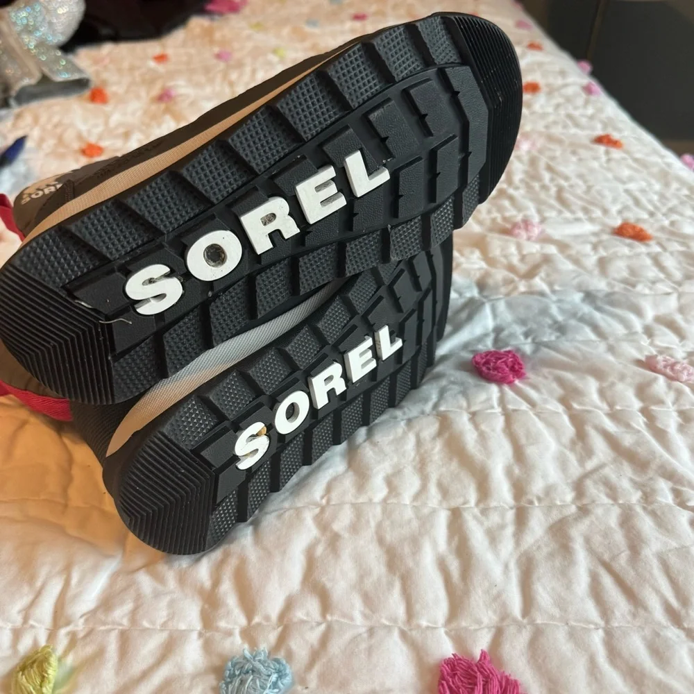 Sorel girls size
